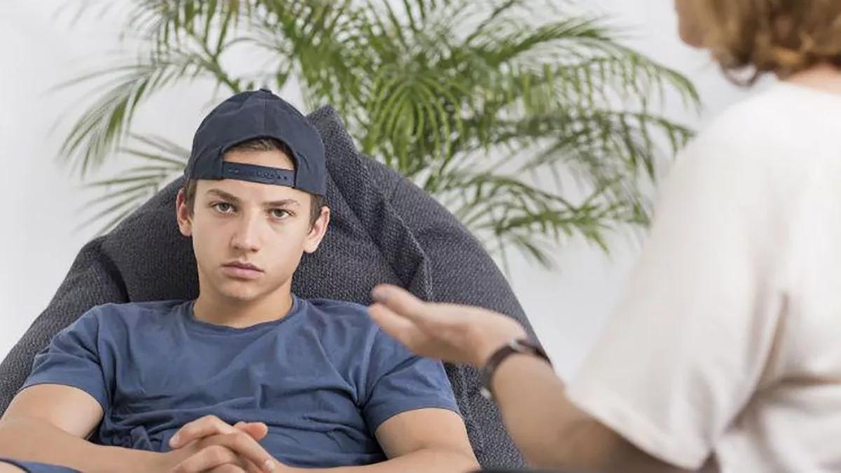 psicologia adolescentes rebeldes - Cómo corregir la conducta de un adolescente
