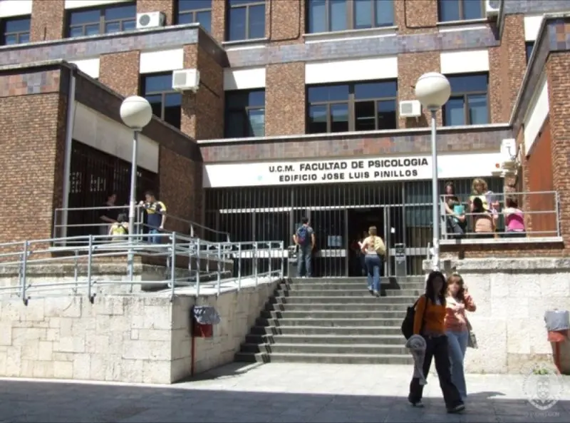biblioteca psicologia ucm - Cuántas bibliotecas tiene la Universidad Complutense de Madrid