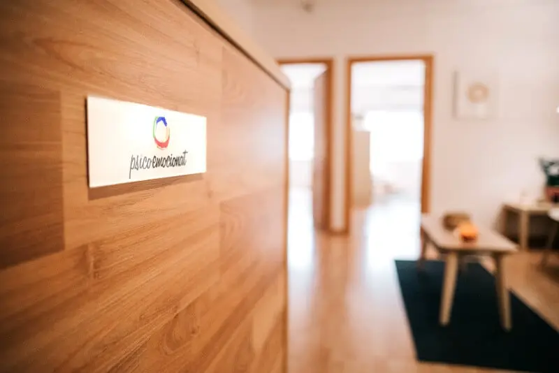 Centros de Psicología en Barcelona: Precios y Factores a tener en cuenta - Cuánto cuesta una sesión de psicologia en Barcelona centros de psicologia en barcelona - Cuánto cuesta una sesión de psicologia en Barcelona