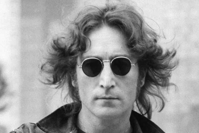 mark david chapman perfil psicologico - Por que mató Chapman a John Lennon